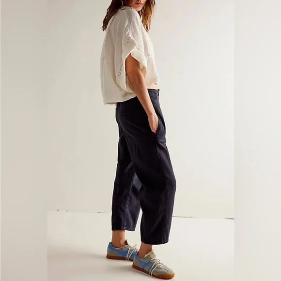 Free People We The Free Osaka Mid Rise Barrel in Washed Black 25 
TAG REMOVED - Picture 2 of 10